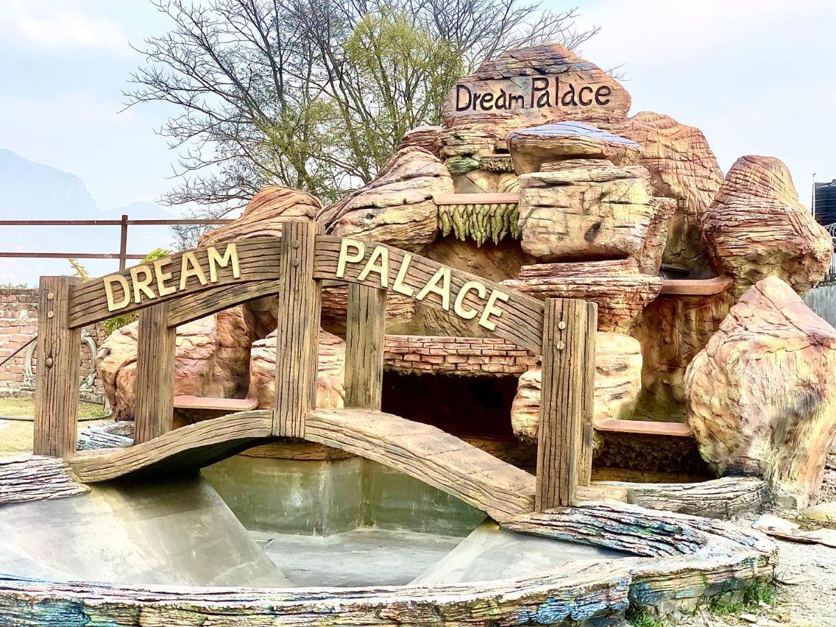 Dream Palace Resort 카트만두 외부 사진